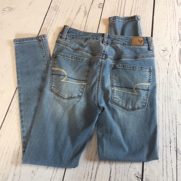 American Eagle light wash high rise jeggings - Picture 3 of 7